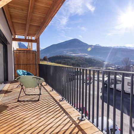 Апартаменты Au Calme Des Sommets - Vue Montagne Эмбрён Экстерьер фото